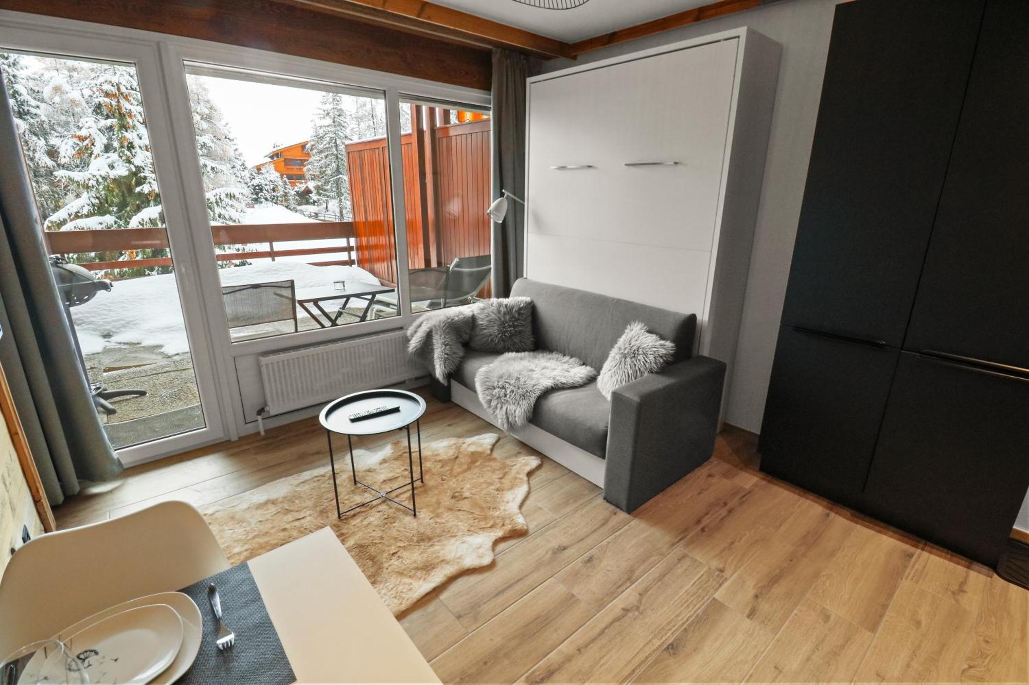 Joli Studio Avec Parking Gratuit Crans-Montana Dış mekan fotoğraf